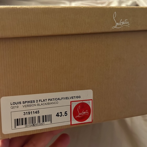 Louboutin - Picture 5 of 5